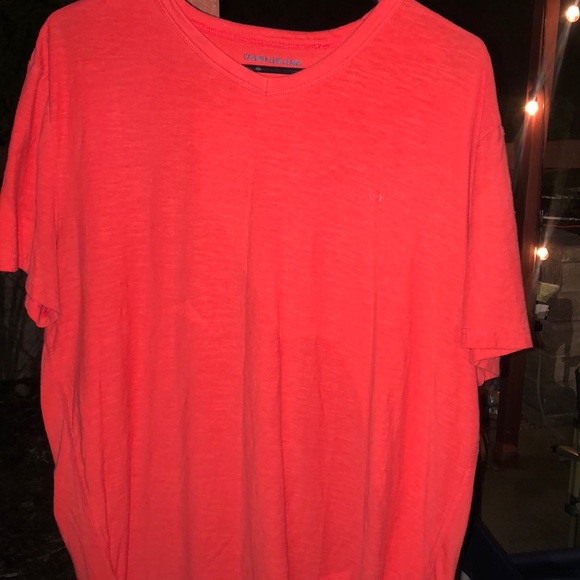 Brand new cK large tee shirt for men. Never worn - Picture 1 of 3
